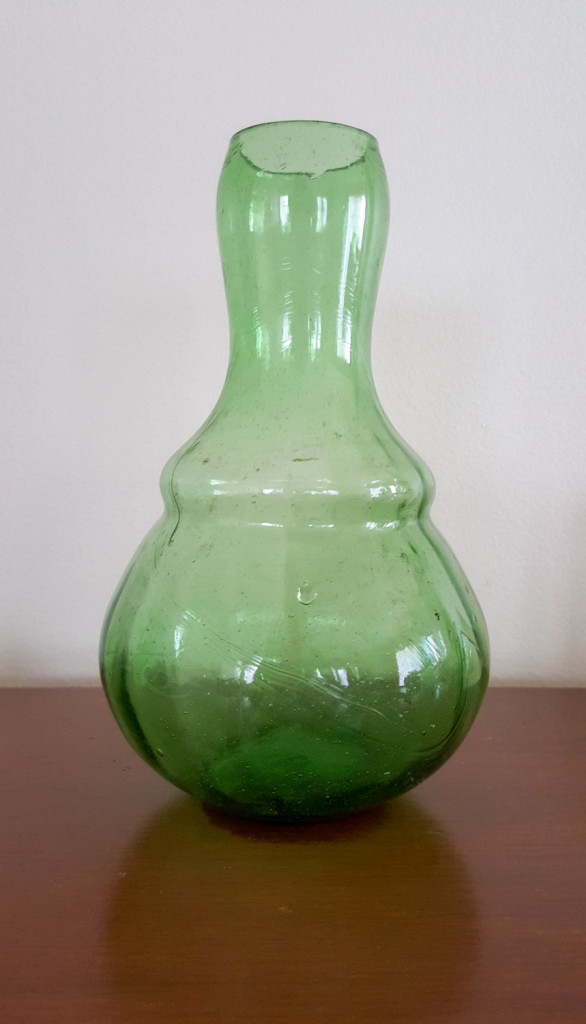 Vase.